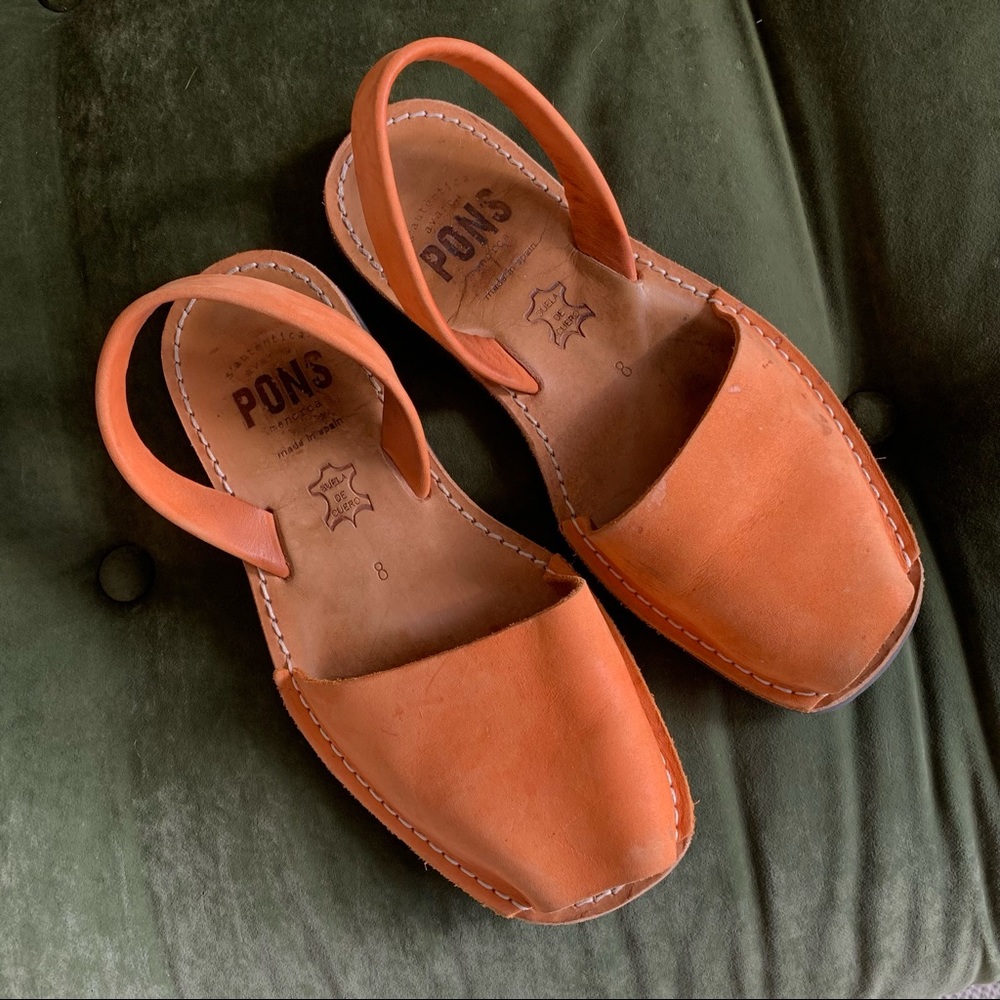 Pons Orange Sandal Womens Size 8 in excellent condition!!